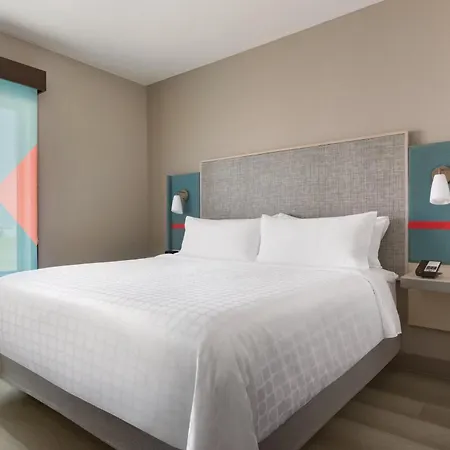 Avid Hotel Wisconsin Dells Lake Delton By Ihg Exterior photo