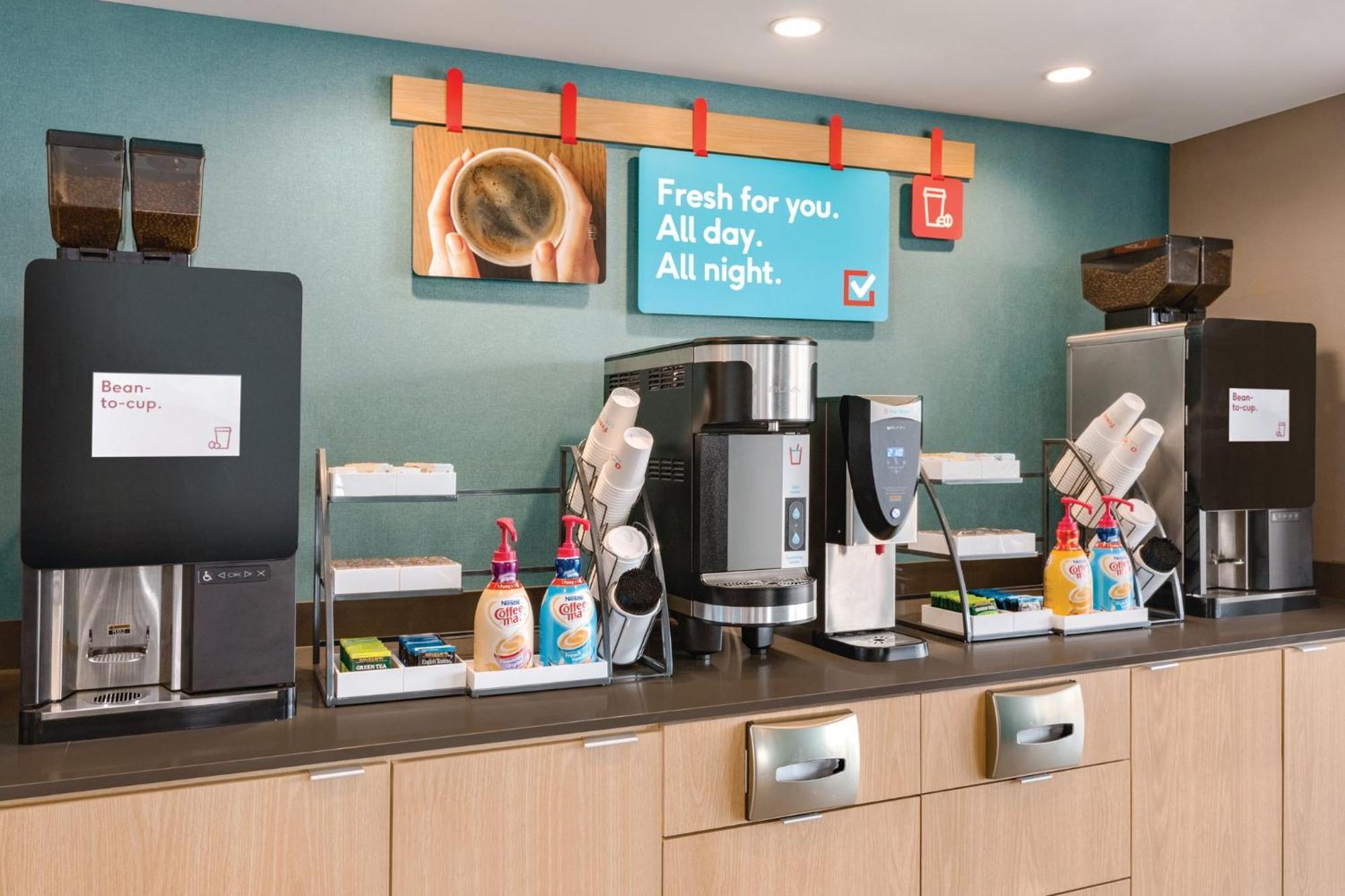 Hotel Avid Delton By Ihg